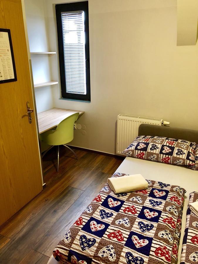 Aladin Hostel 卢布尔雅那 外观 照片