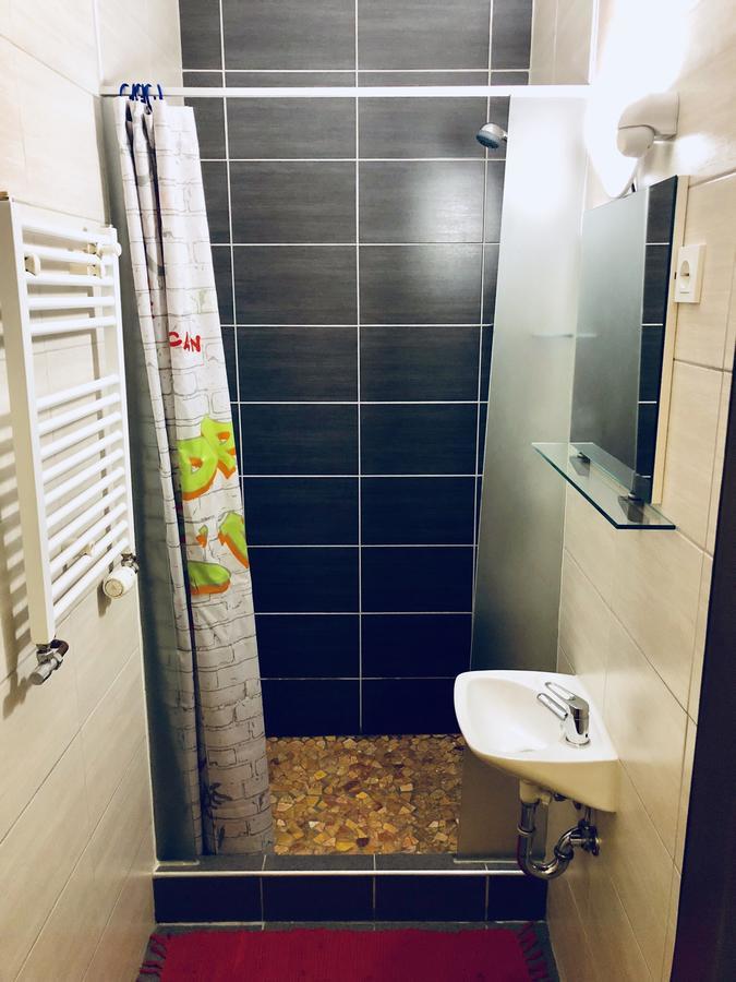 Aladin Hostel 卢布尔雅那 外观 照片