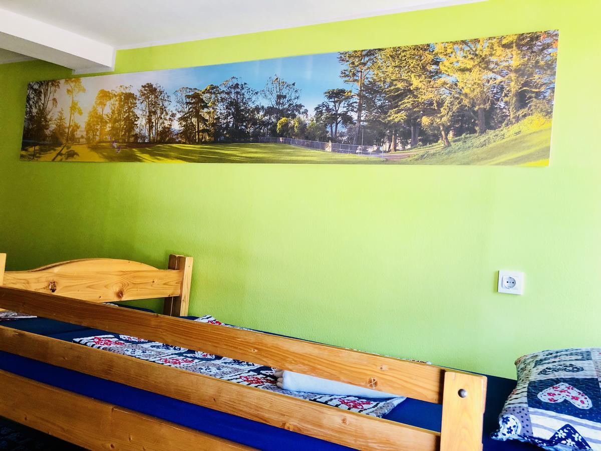 Aladin Hostel 卢布尔雅那 外观 照片