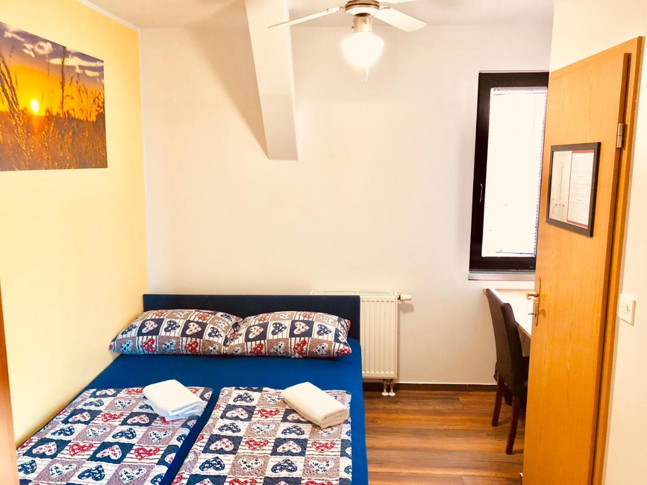 Aladin Hostel 卢布尔雅那 外观 照片