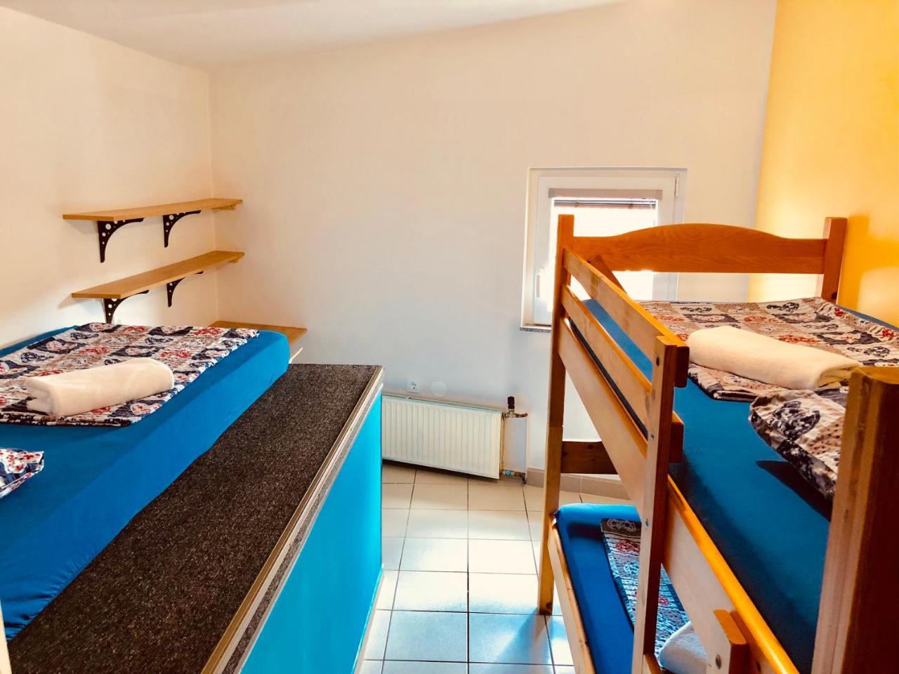Aladin Hostel 卢布尔雅那 外观 照片